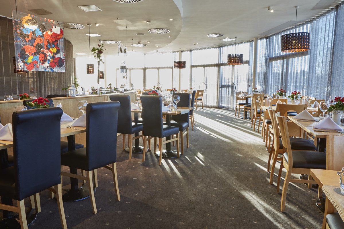 Thomas Restaurant at Future Inn Cardiff with lots of space for accessible requirements