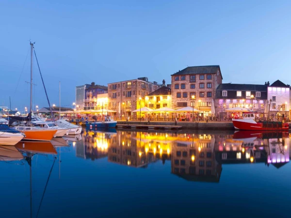 Romantic Date Night Ideas in Plymouth