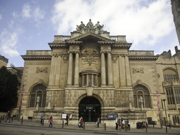 Bristol Museum & Art Gallery