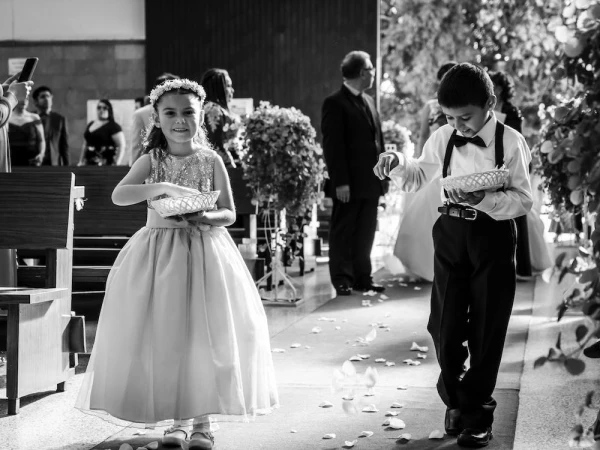 Should Children Be Invited to Weddings?